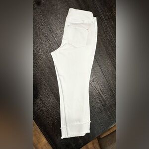 Belle by Kim Gravel White Cropped Straight Leg Crop Pants